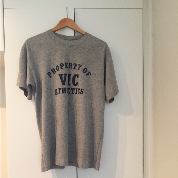 Vintage Vic Athletics T-shirt - Picture 1 of 5